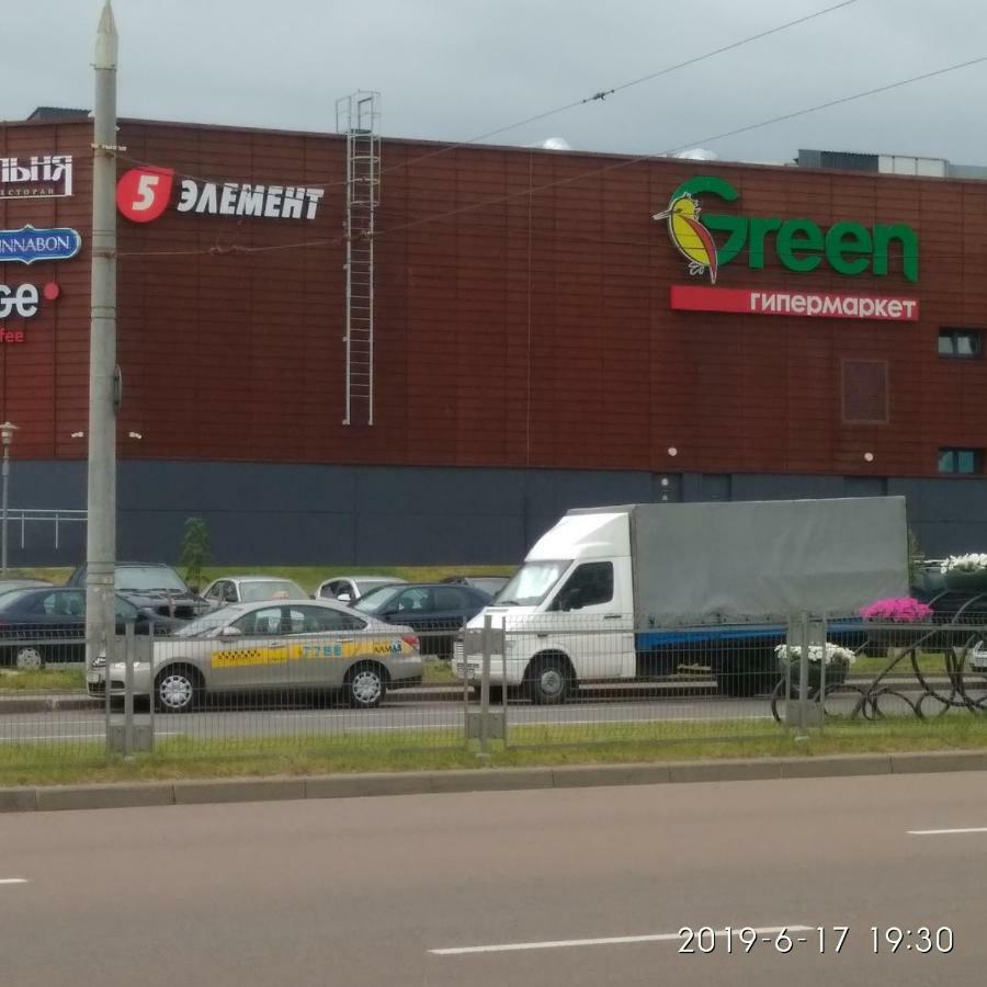 Комната Для Гостей Рядом С Станцией Метро Каменная Горка Минск Экстерьер фото