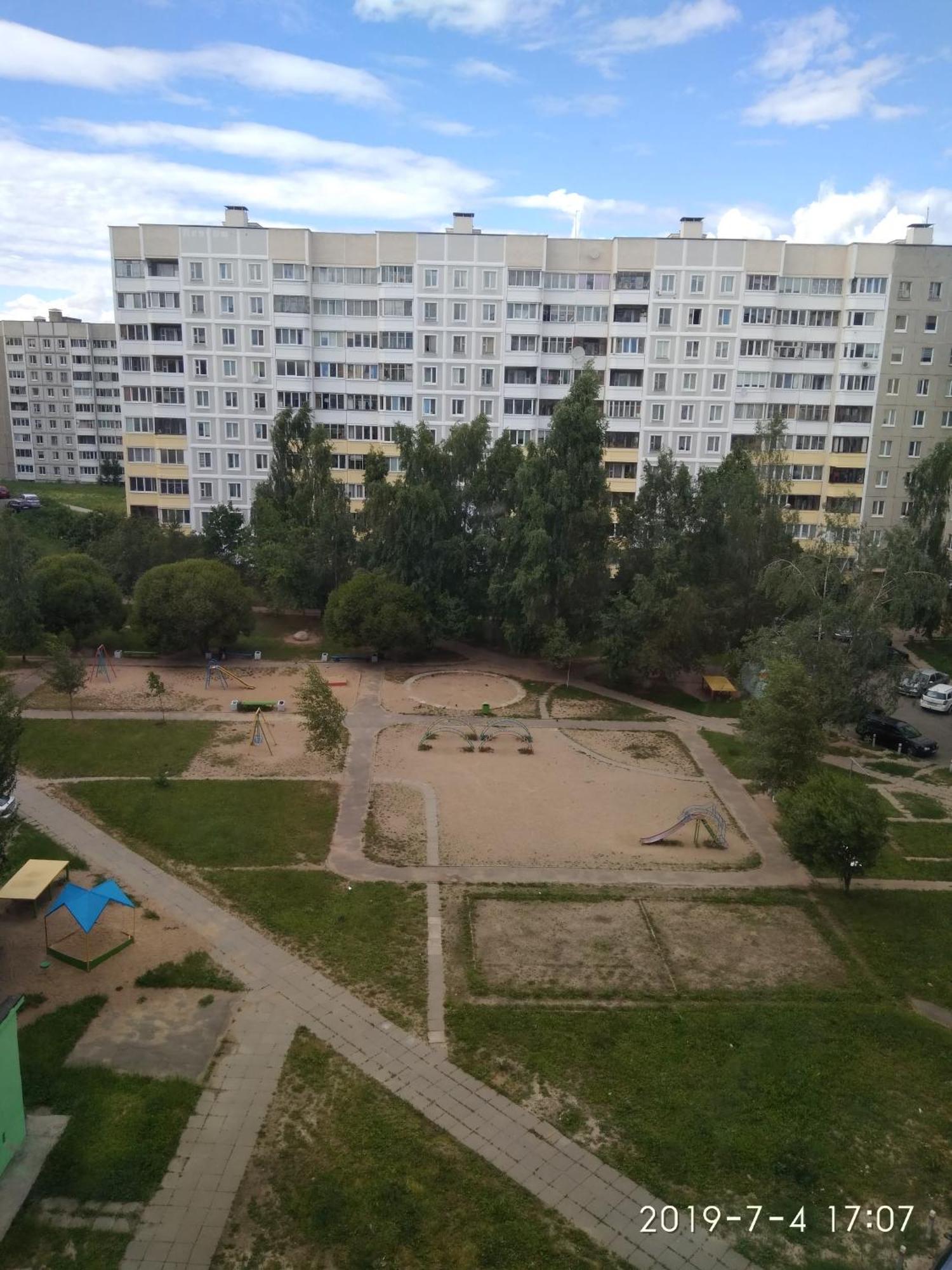 Комната Для Гостей Рядом С Станцией Метро Каменная Горка Минск Экстерьер фото
